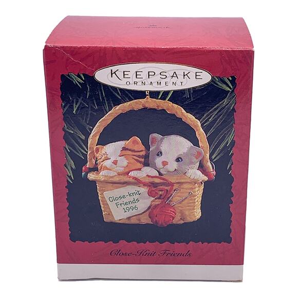 1996 Hallmark Keepsake CLOSE-KNIT FRIENDS Collectible Christmas Ornament in Box - Picture 1 of 8